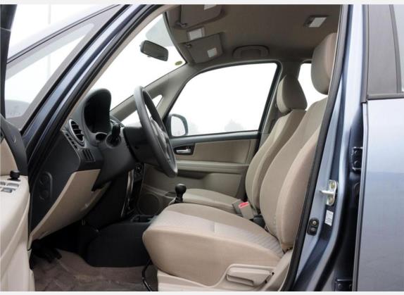 天语 SX4 2010款 三厢 1.6L 手动超值型 车厢座椅   前排空间