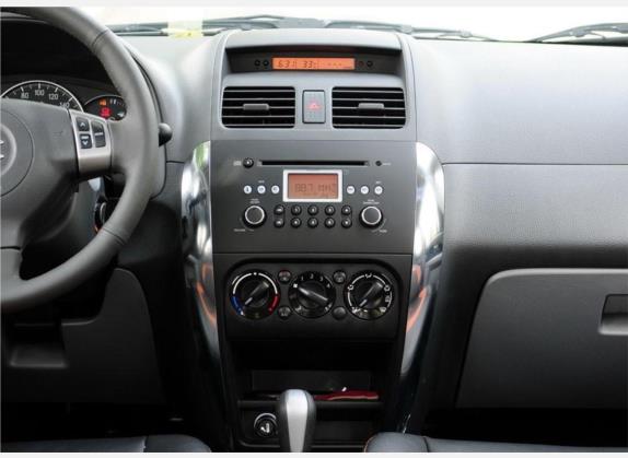天语 SX4 2010款 两厢 1.6L 自动冠军限量版 中控类   中控台