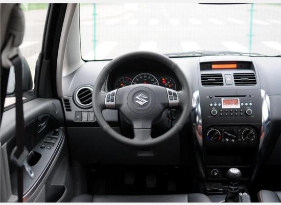 天语 SX4 2010款 两厢 1.6L 手动冠军限量版 中控类   驾驶位