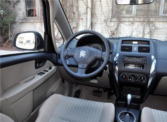 天语 SX4 2011款 两厢 1.6L 自动舒适型 中控类   驾驶位