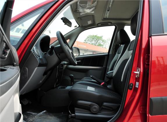天语 SX4 2011款 改款 1.6L 自动运动型 车厢座椅   前排空间