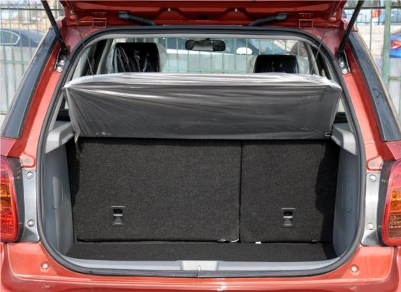天语 SX4 2011款 改款 1.6L 手动灵动型 车厢座椅   后备厢
