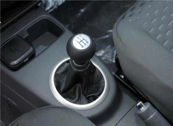 天语 SX4 2011款 改款 1.6L 手动灵动型 中控类   挡把