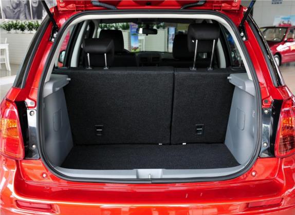 天语 SX4 2011款 改款 1.6L 自动灵动型 车厢座椅   后备厢