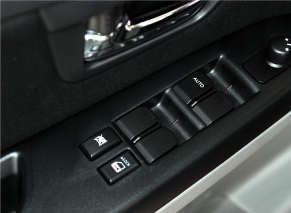 天语 SX4 2011款 改款 1.6L 自动灵动型 车厢座椅   门窗控制