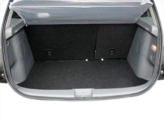 天语 SX4 2011款 改款 1.6L 手动运动型 车厢座椅   后备厢