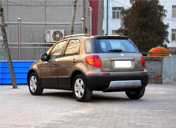 天语 SX4 2012款 1.6L 手动锐骑型 外观   斜后