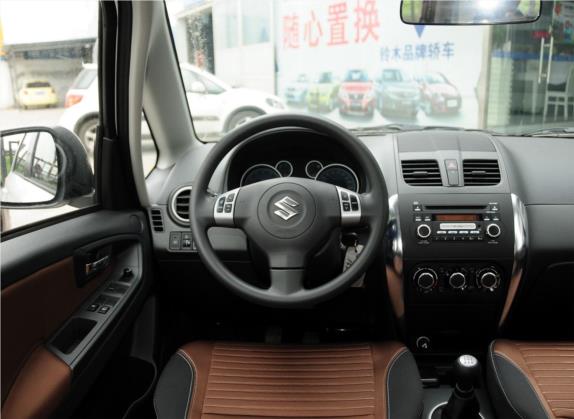 天语 SX4 2013款 1.6L 手动酷锐型 中控类   驾驶位