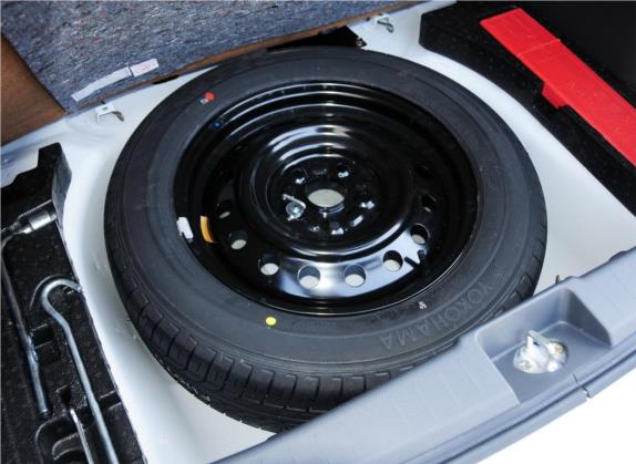 天语 SX4 2013款 酷锐 1.6L 自动运动型 其他细节类   备胎
