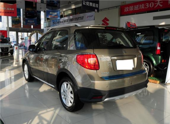 天语 SX4 2013款 酷锐 1.6L 手动20周年3G智能版 外观   斜后