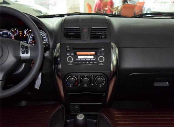 天语 SX4 2016款 1.6L 手动经典版 中控类   中控台