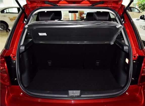 天语 SX4 2016款 1.6L 手动经典版 车厢座椅   后备厢