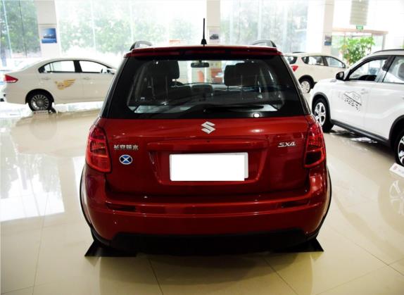 天语 SX4 2016款 1.6L 手动经典版 外观   正后