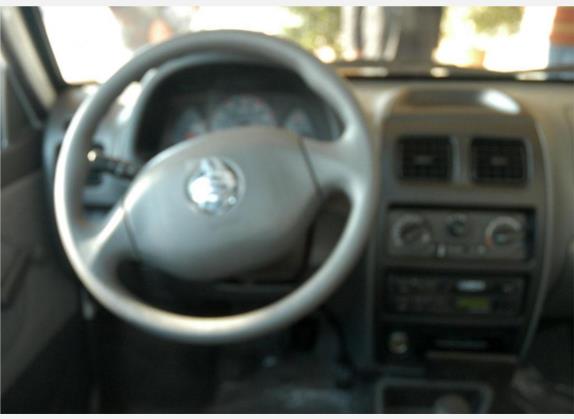 奥拓 2006款 0.8L 标准型 中控类   驾驶位