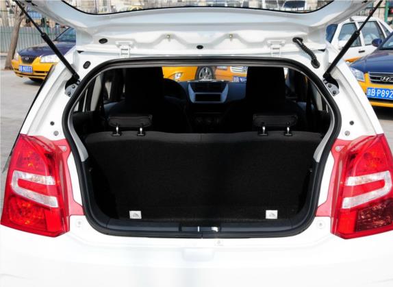 奥拓 2013款 1.0L 手动实用型 车厢座椅   后备厢