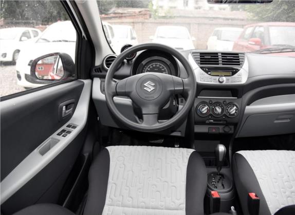 奥拓 2015款 1.0L 自动限定型 中控类   驾驶位