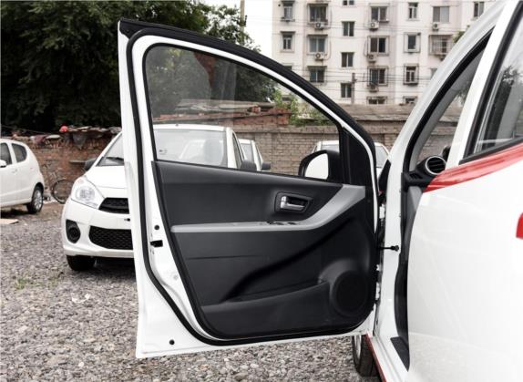 奥拓 2015款 1.0L 自动限定型 车厢座椅   前门板