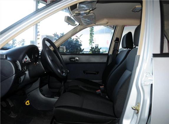 羚羊 2012款 1.3L 基本型 车厢座椅   前排空间