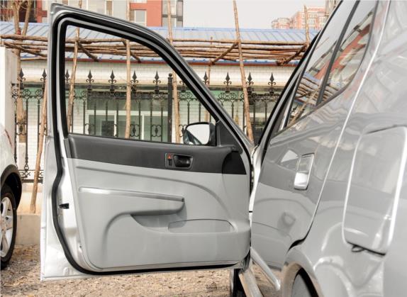 羚羊 2012款 1.3L 舒适型 车厢座椅   前门板