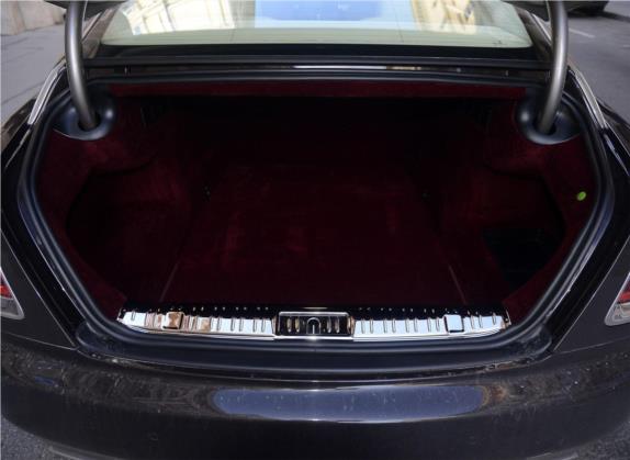 魅影 2013款 6.6T 标准型 车厢座椅   后备厢