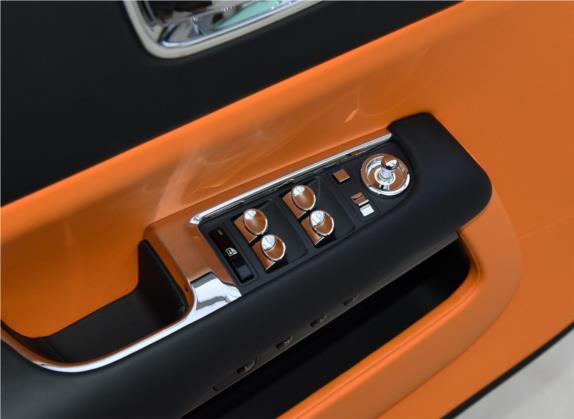 魅影 2018款 6.6T 标准型 车厢座椅   门窗控制