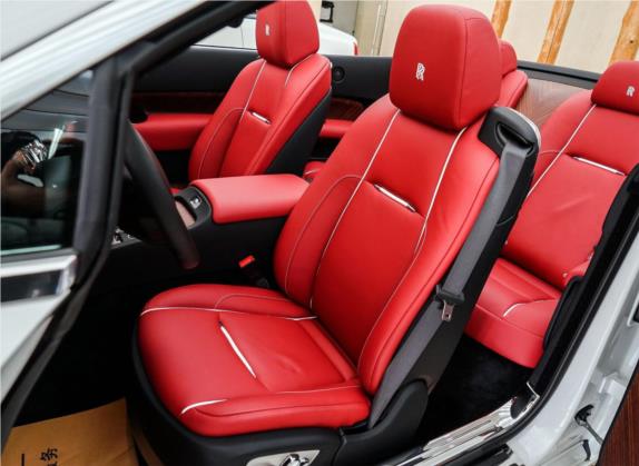 曜影 2015款 6.6T 标准型 车厢座椅   前排空间