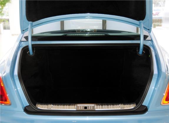 古思特 2014款 6.6T 阿尔卑斯挑战之旅世纪典藏版 车厢座椅   后备厢