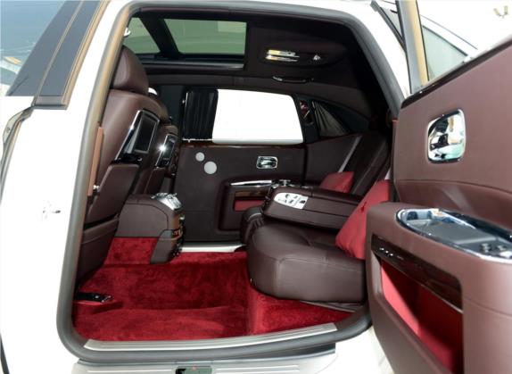 古思特 2014款 6.6T 英骥典藏版 车厢座椅   后排空间