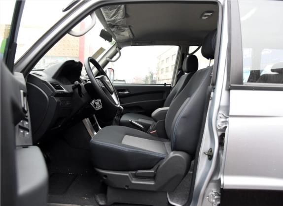 猎豹Q6 2015款 2.4L 手动两驱精英型 车厢座椅   前排空间
