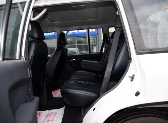 猎豹Q6 2015款 2.0T 手动四驱版 车厢座椅   后排空间