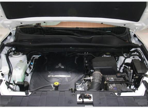猎豹CS10 2016款 改款 2.0T 手动定制型 其他细节类   发动机舱
