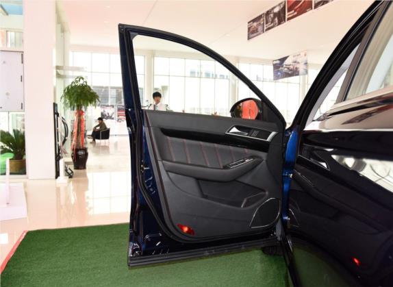 猎豹CS10 2017款 2.0T 自动都市型 车厢座椅   前门板