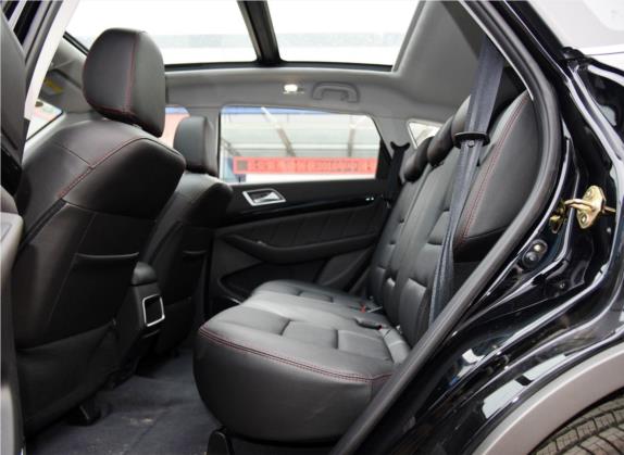 猎豹CS10 2017款 2.0T 自动豪华型 车厢座椅   后排空间