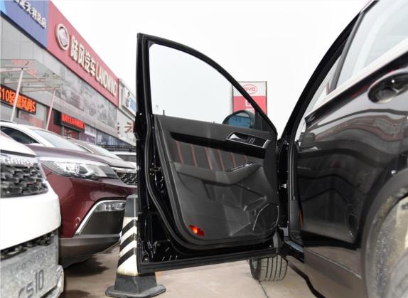 猎豹CS10 2017款 2.0T 自动豪华型 车厢座椅   前门板
