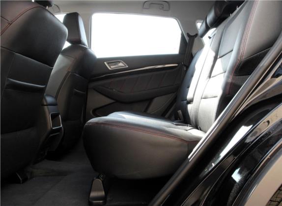 猎豹CS10 2017款 1.5T CVT尊贵型 车厢座椅   后排空间
