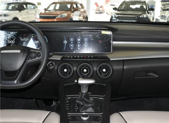 猎豹CS10 2019款 1.5T CVT驾适版 中控类   中控台
