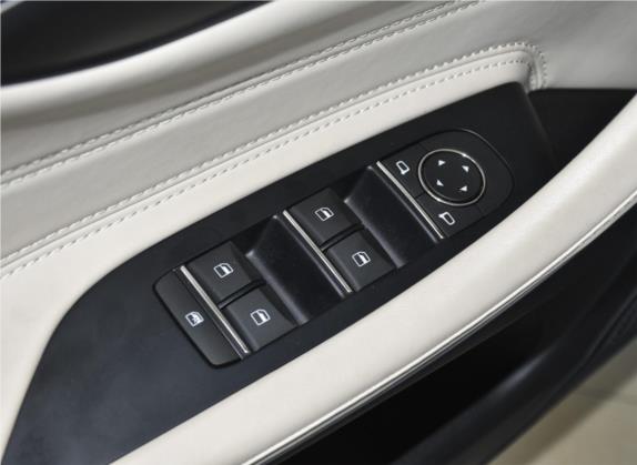 猎豹CS10 2019款 1.5T CVT驾适版 车厢座椅   门窗控制