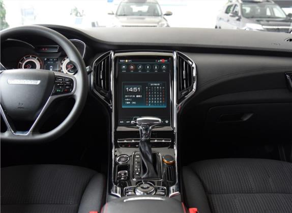 猎豹CS9 2017款 1.5L CVT舒适型 中控类   中控台