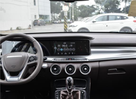 Mattu 2018款 1.6T GDI 手动精英型 中控类   中控台