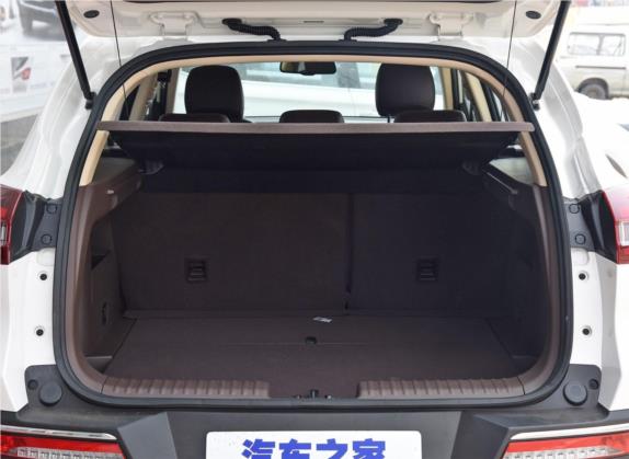 Mattu 2018款 1.6T GDI DCT精英型 车厢座椅   后备厢