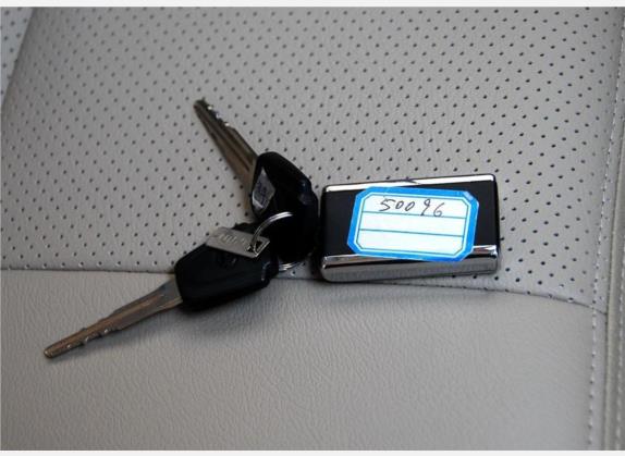 猎豹CS7 2009款 艺术版 2.0L 手动豪华 4WD 其他细节类   钥匙