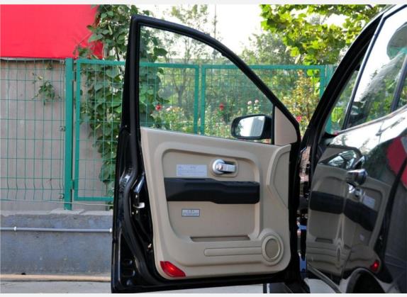 猎豹CS7 2009款 运动版 2.0L 手动舒适 4WD 车厢座椅   前门板