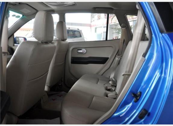 猎豹CS7 2009款 运动版 2.0L 手动豪华 4WD 车厢座椅   后排空间