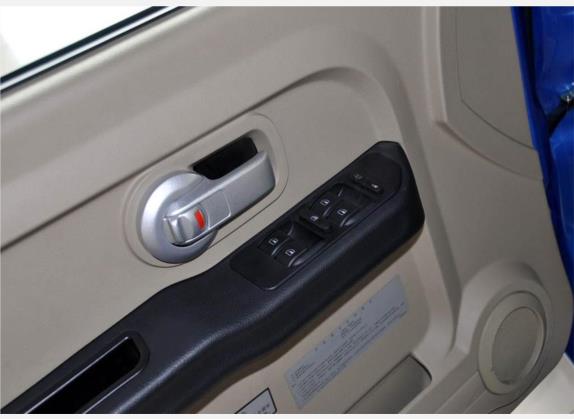 猎豹CS7 2009款 运动版 2.0L 手动豪华 4WD 车厢座椅   门窗控制