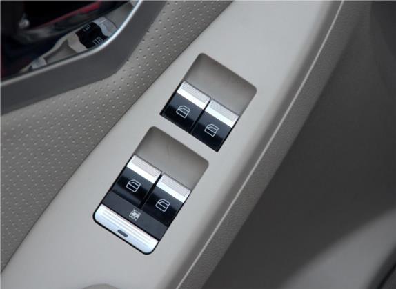 力帆X60 2011款 1.8L 手动舒适型 车厢座椅   门窗控制
