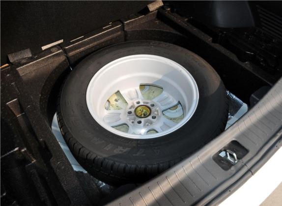 力帆X60 2012款 发现版 1.8L 手动豪华型 其他细节类   备胎