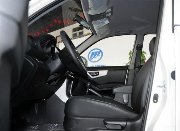 力帆X60 2013款 1.8L 手动冠军版 车厢座椅   前排空间
