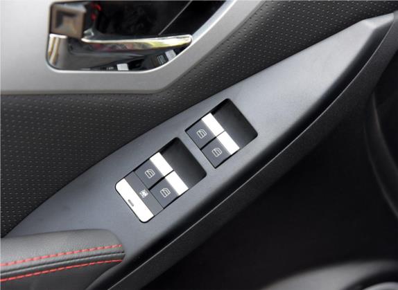 力帆X60 2015款 1.8L CVT豪华型 国V 车厢座椅   门窗控制