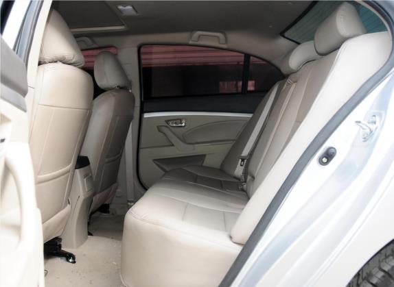 力帆720 2013款 1.8L 豪华型EX 车厢座椅   后排空间