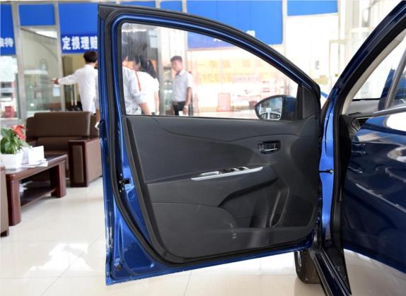 力帆X50 2014款 1.5L 手动精英型 车厢座椅   前门板
